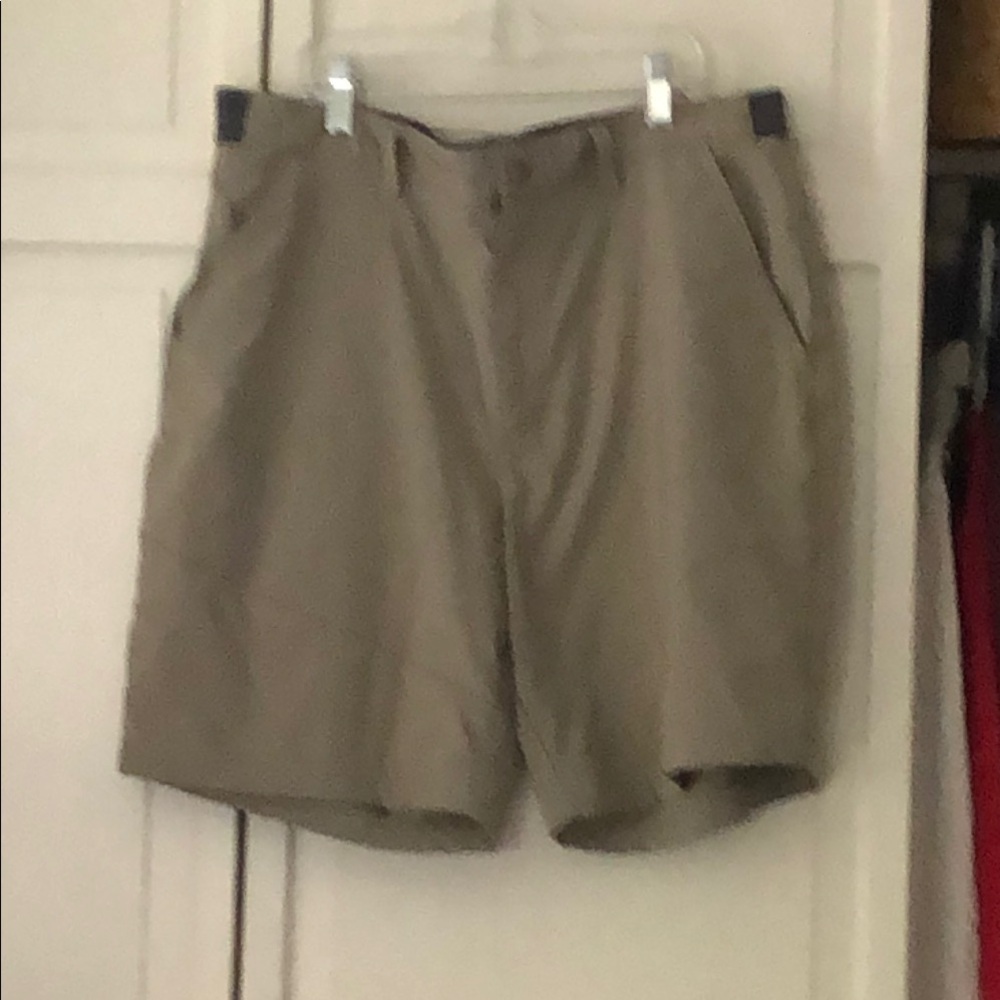 Men's Tan Columbia Shorts